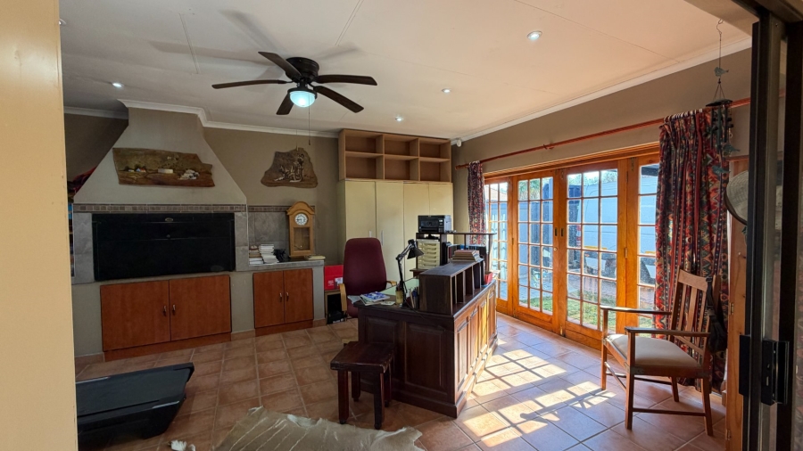 4 Bedroom Property for Sale in Oewersig North West